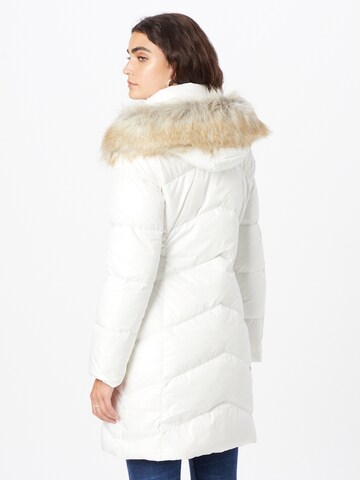 Calvin Klein Зимнее пальто в Белый
