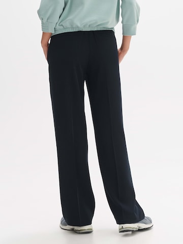 regular Pantaloni con pieghe 'Melane' di OPUS in blu