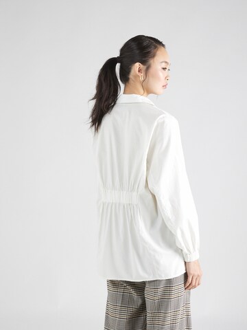 Camicia da donna 'CHARLOTTE' di VERO MODA in bianco