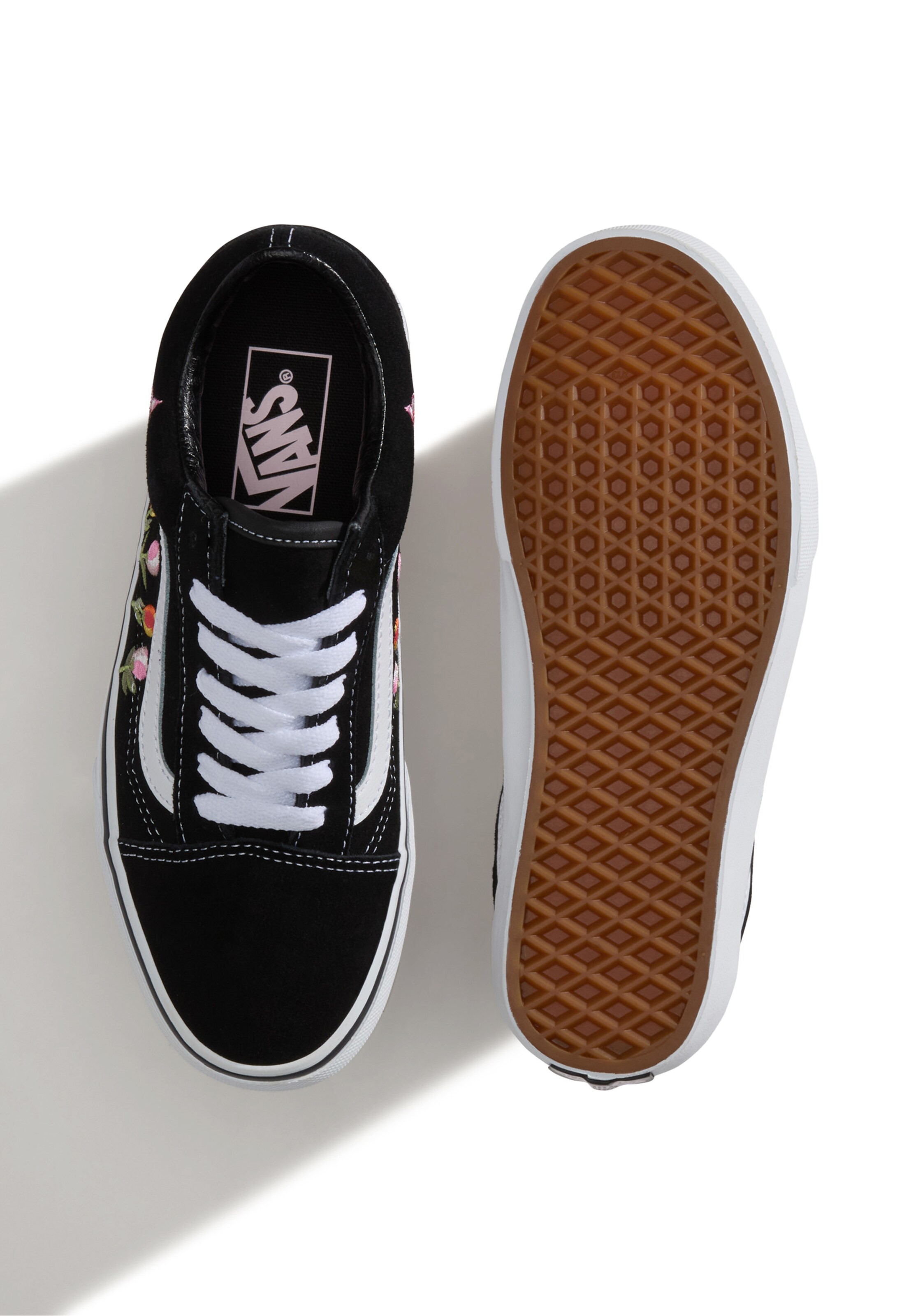 Scarpa stringata 'Old Skool' di VANS in nero