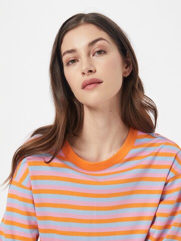 T-shirt Monki en orange