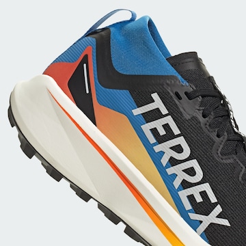 ADIDAS TERREX - Zapatillas de running 'Agravic' en Mezcla de colores