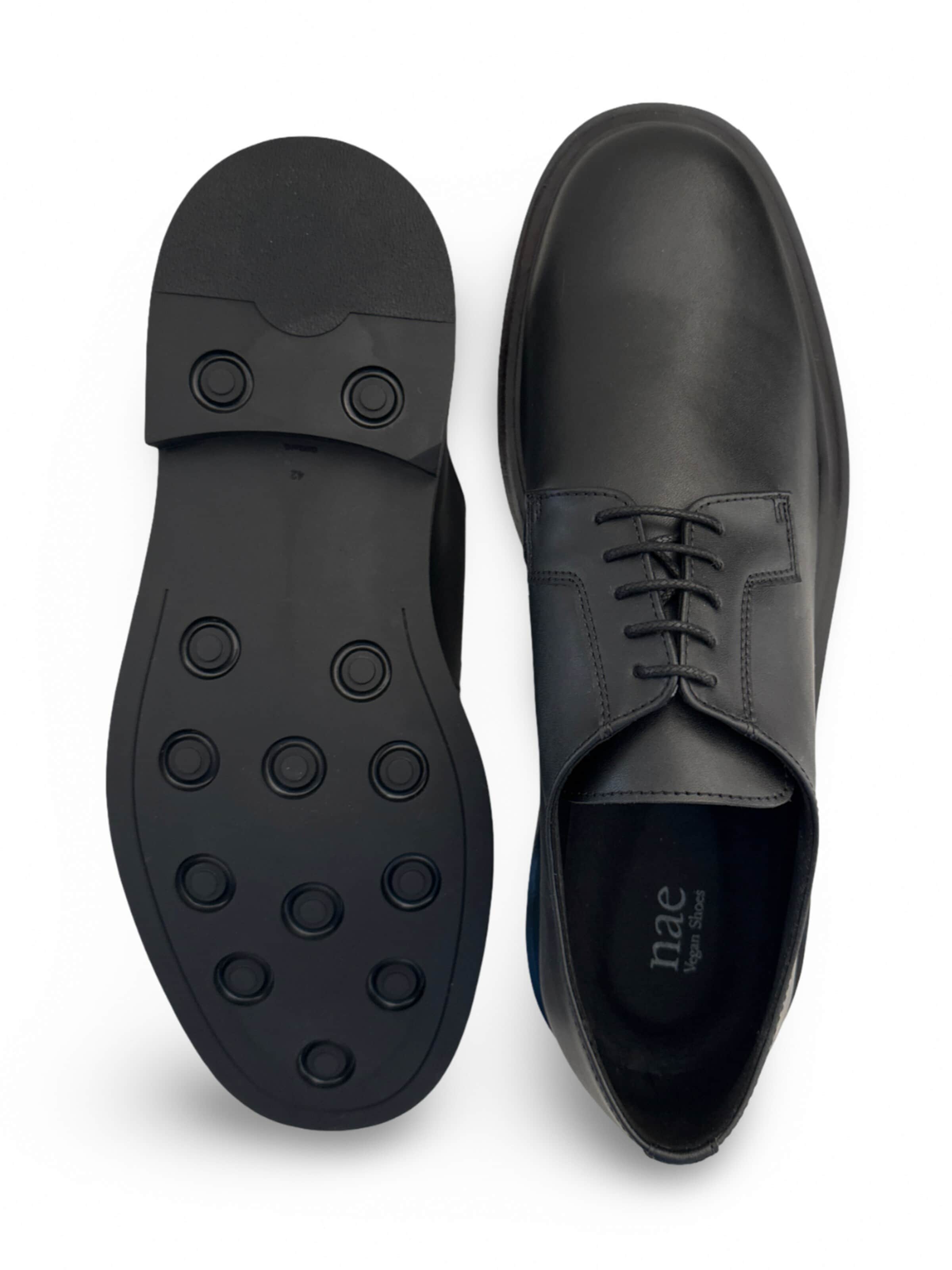 nae Vegan Shoes Šněrovací boty 'Oto' – černá