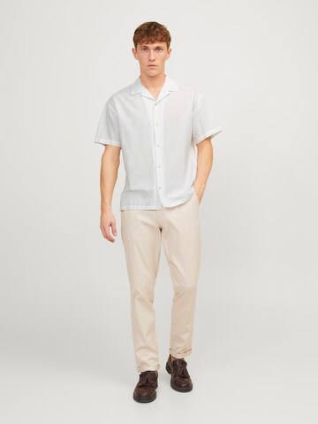 JACK & JONES Comfort Fit Skjorta 'Summer Resort' i vit