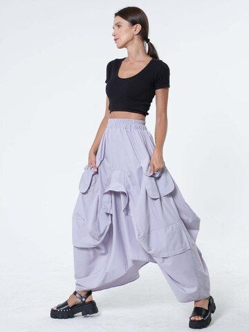 Metamorphoza Skirt in Grey: front