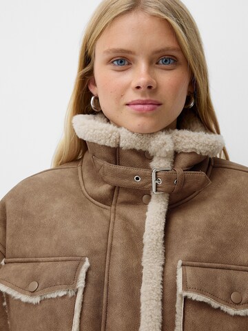 Bershka Jacke in Beige