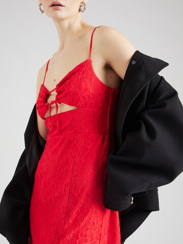 Robe AÉROPOSTALE en rouge