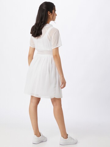 NA-KD Kleid in Weiß