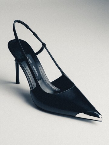 Estro Slingback Pumps '2618-3' in Black