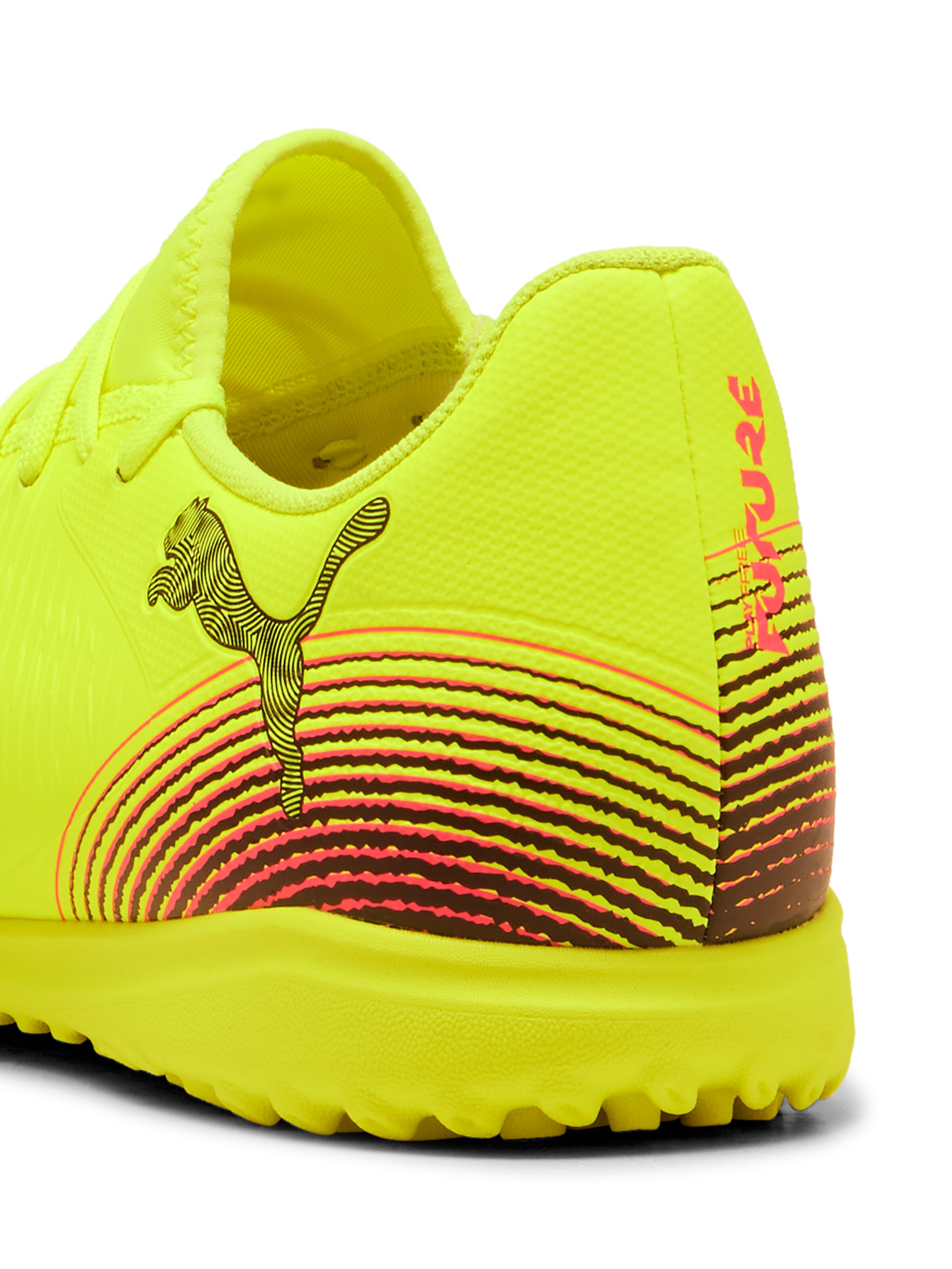 PUMA Jalkapallokengät 'Future 8 Play' värissä keltainen