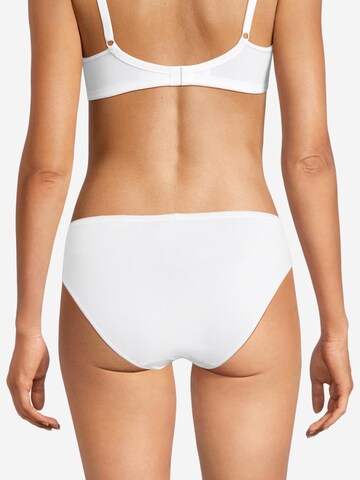 Nina von C. Panty 'Basic' in White