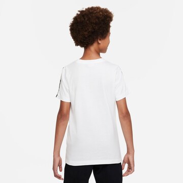 T-Shirt Nike Sportswear en blanc