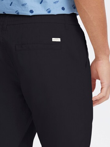 BLEND - regular Pantalón plisado 'Woven' en negro