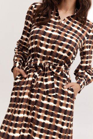b.young - Vestido camisero 'IBINE' en marrón