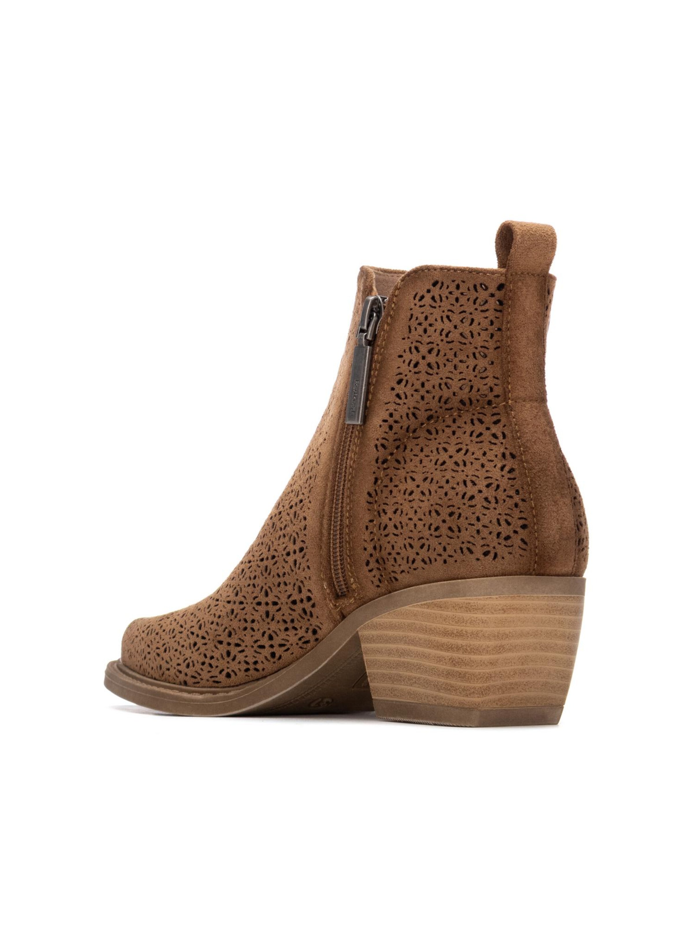 Refresh Ankle Boots in Beige