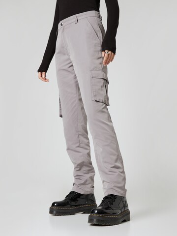 About You x Nils Kuesel Tapered Pants 'Iven' in Grey