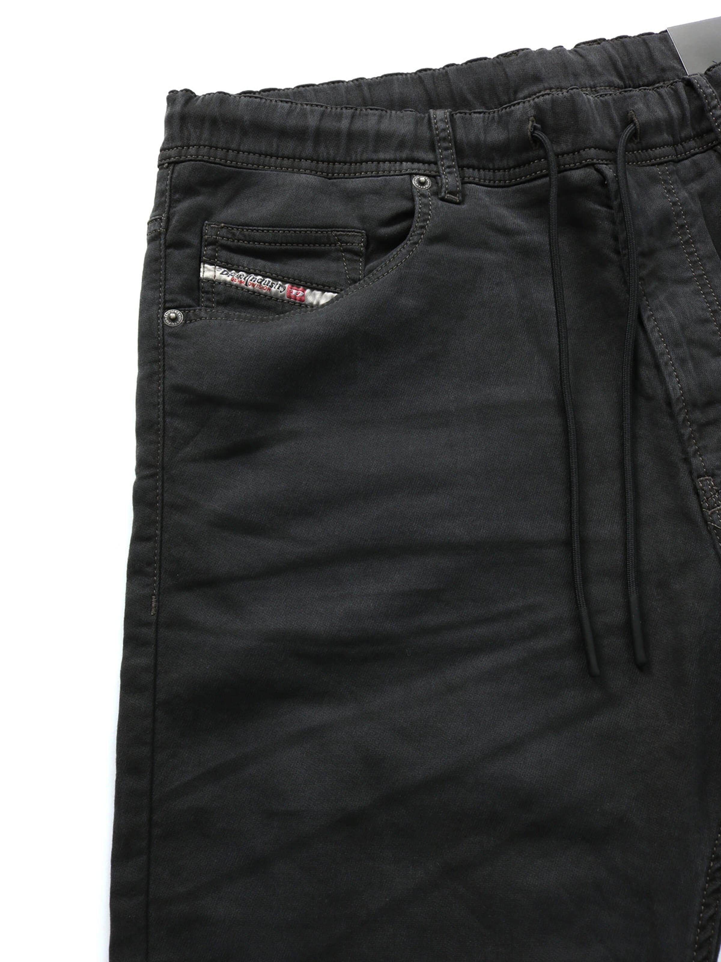 Tapered Jeans 'NARROT Light & Superstretch JoggJeans' di DIESEL in nero
