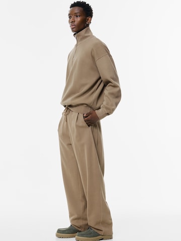 Pull&Bear Vrečasti Hlače | rjava barva