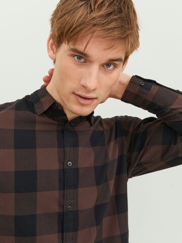 JACK & JONES Úzky strih Košeľa 'Gingham ' - Hnedá