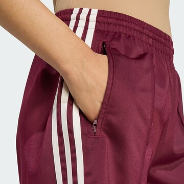 ADIDAS ORIGINALS Loosefit Shorts 'Firebird' in Rot
