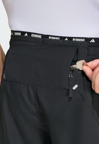 regular Pantaloni sportivi 'Adi365 Formotion' di ADIDAS PERFORMANCE in nero