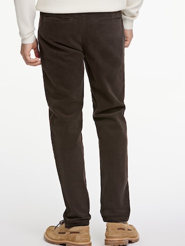 Coupe slim Pantalon chino Lindbergh en marron