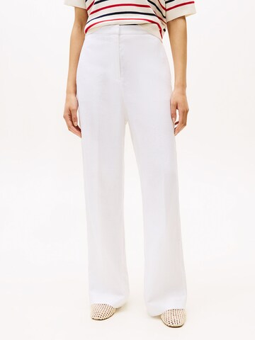 TOMMY HILFIGER Loose fit Trousers in White: front