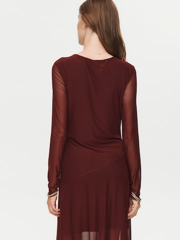 Robe de soirée 'Nucirri' NÜMPH en rouge