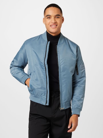 Calvin KleinPrijelazna jakna 'Hero' - plava boja: prednji dio