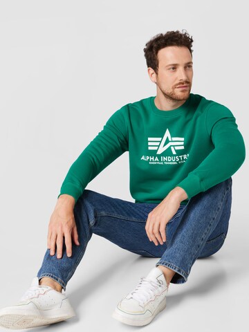 ALPHA INDUSTRIES Sweatshirt in Green