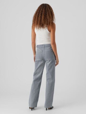 VERO MODA Wide Leg Jeans in Grau