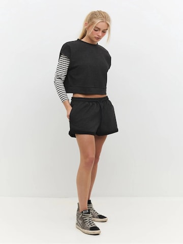 No Matter What Shirt in Zwart