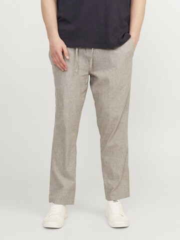 Jack & Jones Plus Tapered Trousers in Beige: front