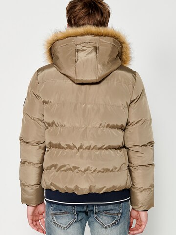 Giacca invernale di KOROSHI in beige