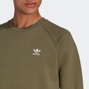 Sweat-shirt 'Trefoil Essentials ' ADIDAS ORIGINALS en vert