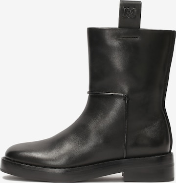 Kazar Studio Boots in Black: front