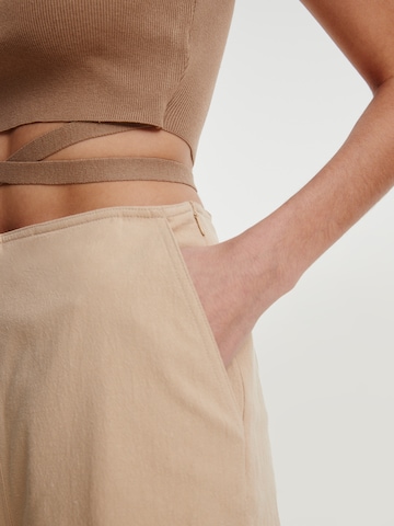 EDITED Regular Shorts 'Doris' in Beige