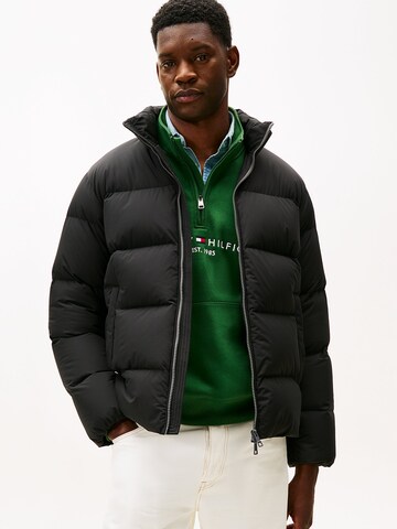 TOMMY HILFIGER Winterjacke in Schwarz: Vorderseite