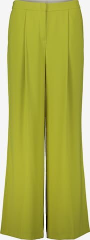 Vera Mont Regular Pleat-Front Pants in Green: front