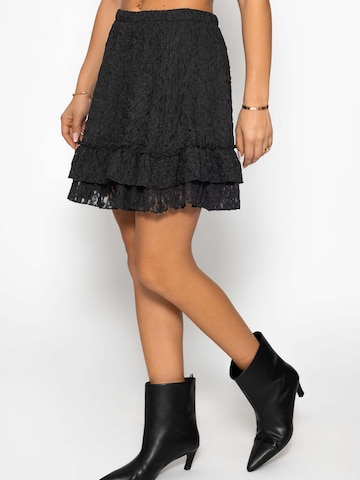 SASSYCLASSY Rock in Schwarz