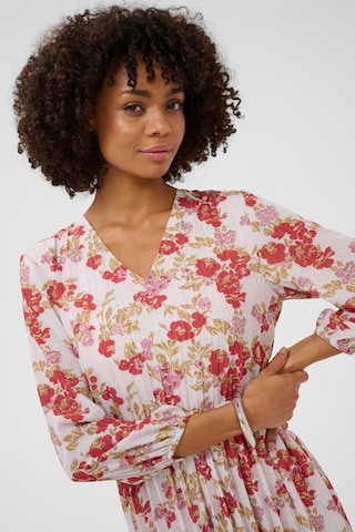 CULTURE Jurk in Beige