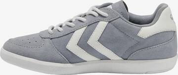 Hummel Sneaker in Grau