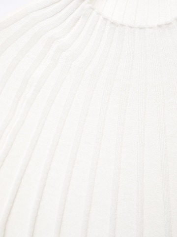 MANGO Sweter 'FLURRY' w kolorze biały