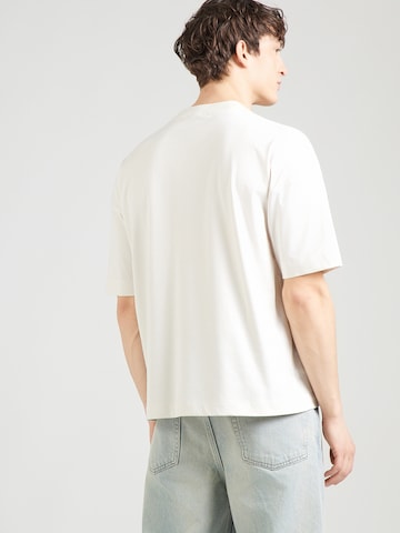 Abercrombie & Fitch Μπλουζάκι σε λευκό