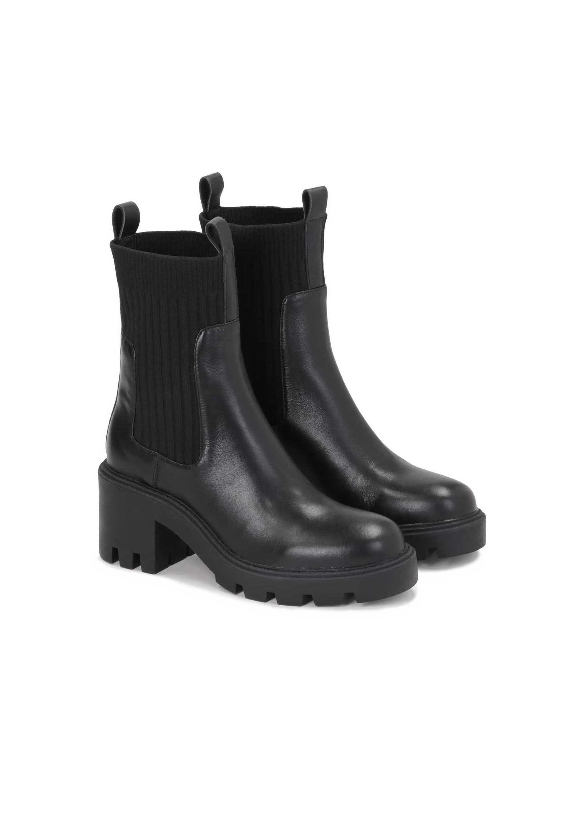 Kazar Chelsea Boots in Black