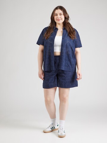 Vero Moda Curve Regular Pants 'VMCHAY' in Blue