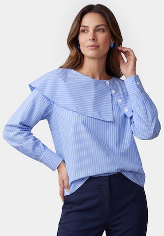 Usha - Blusa en azul: frente