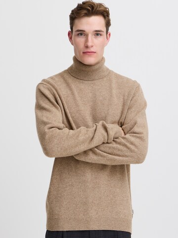 Casual Friday Свитер 'CFKarl' в Бежевый: спереди