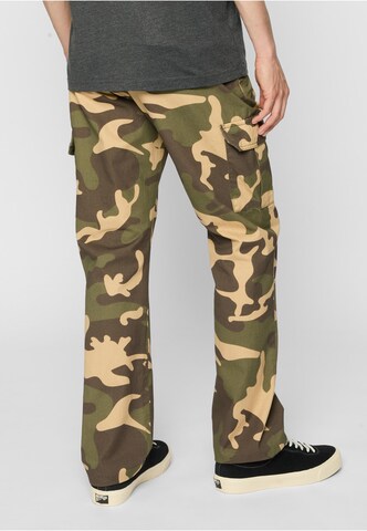 Urban Classics Regular Cargo trousers in Brown