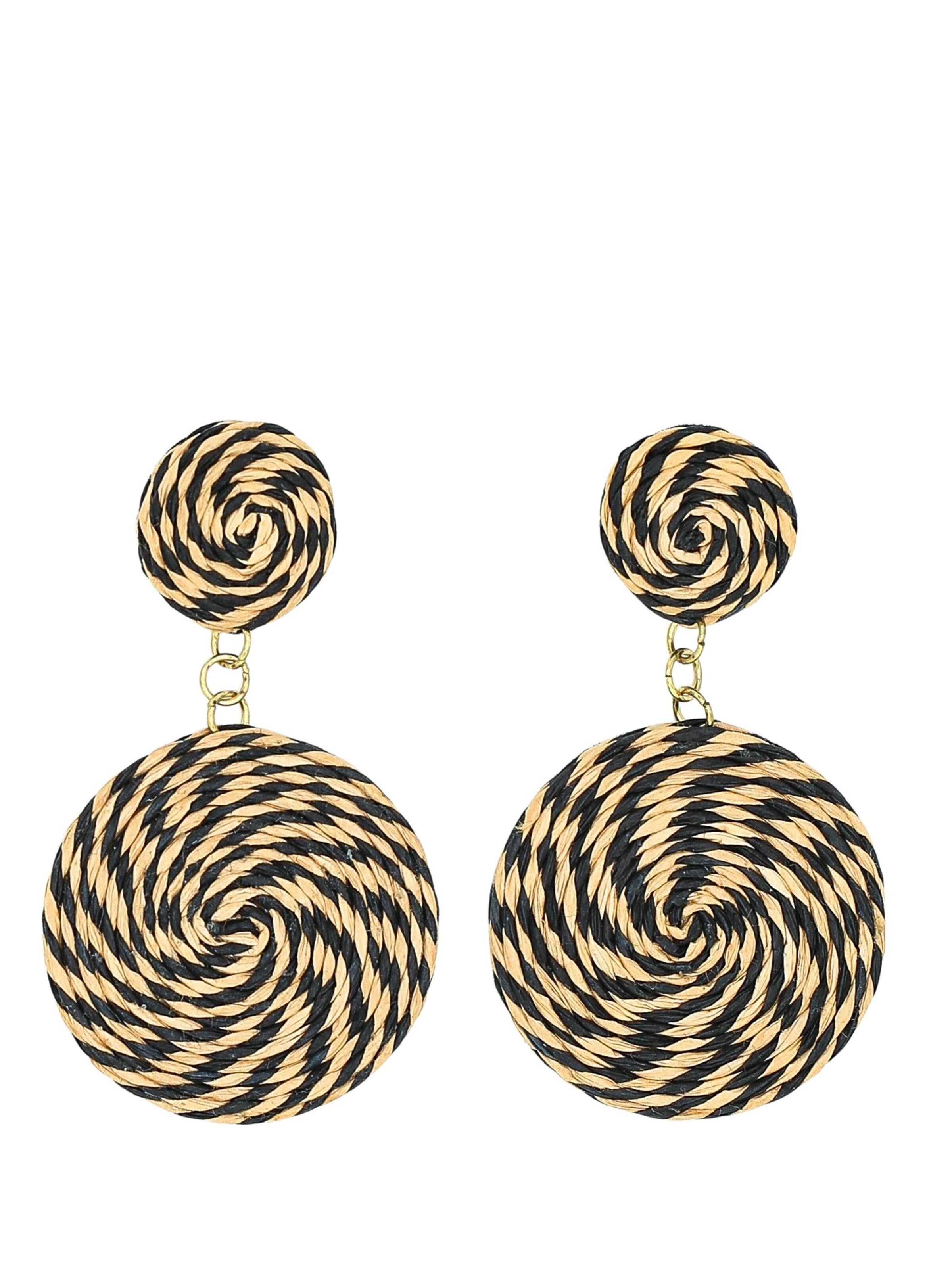 COLLEZIONE ALESSANDRO Earrings 'BohoTwist' in White: front